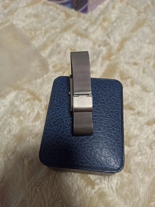 Швейцарские женские часы