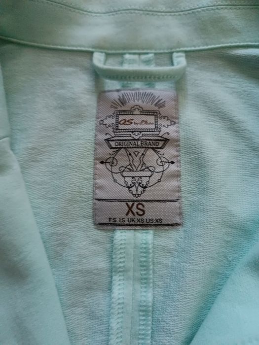 Miętowa marynarka XS S.Oliver.