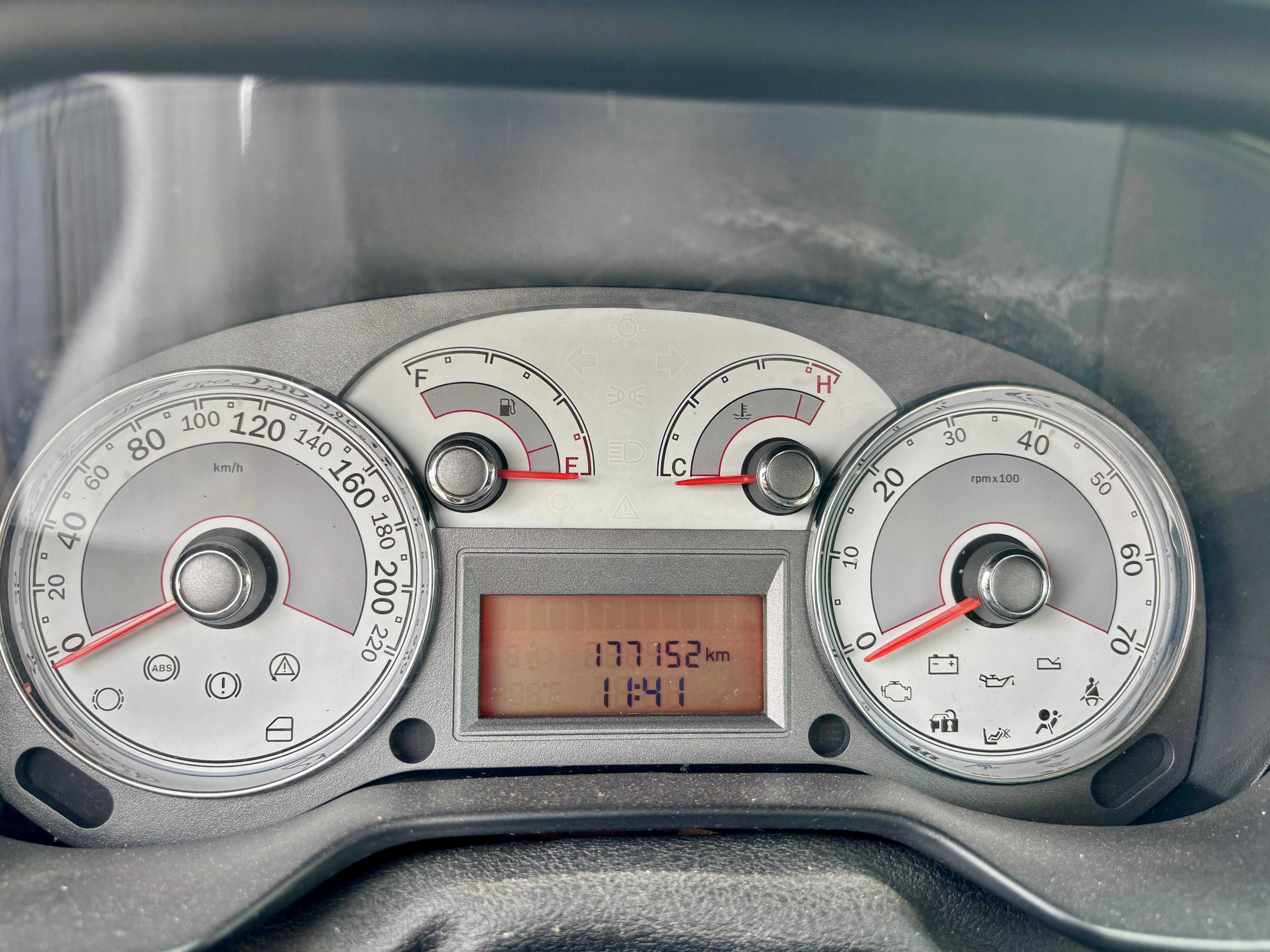 FIAT LINEA 1.3 MultiJet