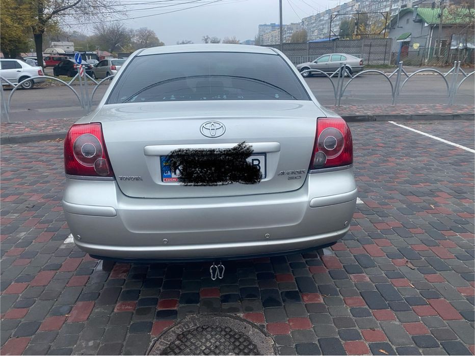 Toyota avensis TOYOTA AVENSIS Тойота авенсіс
