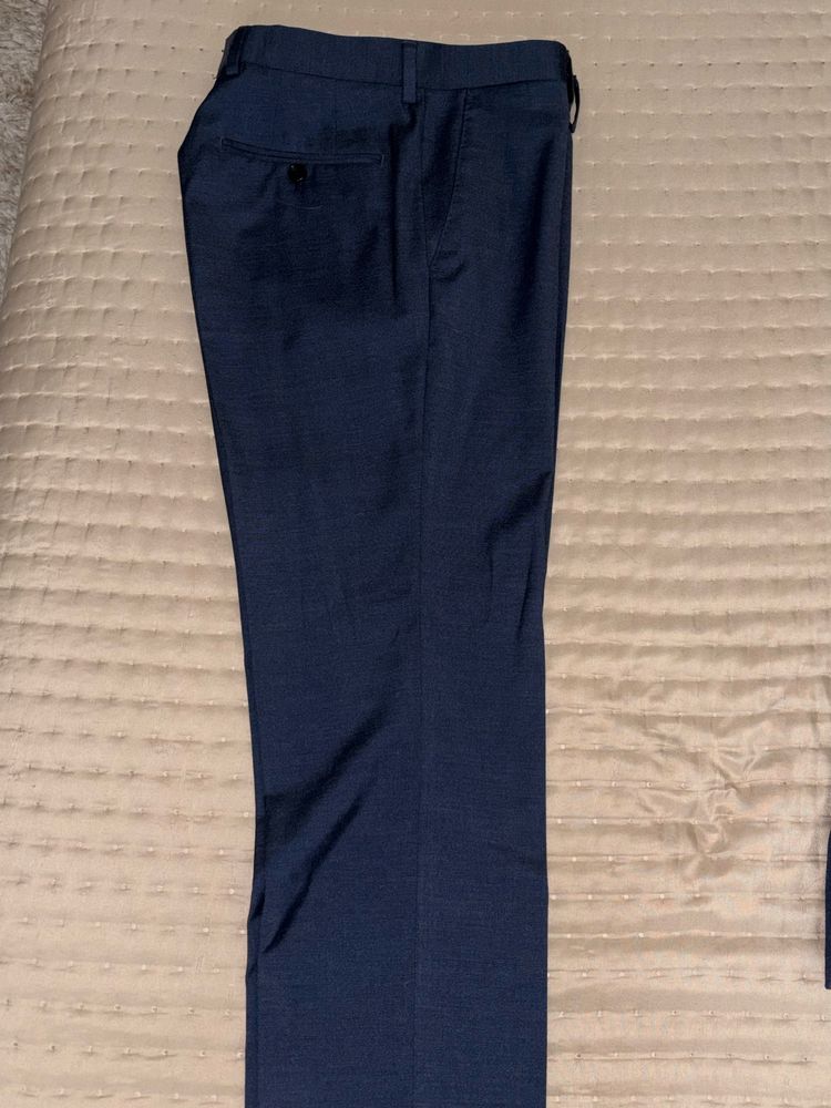 Fato completo suits inc usado apenas uma vez negociavel