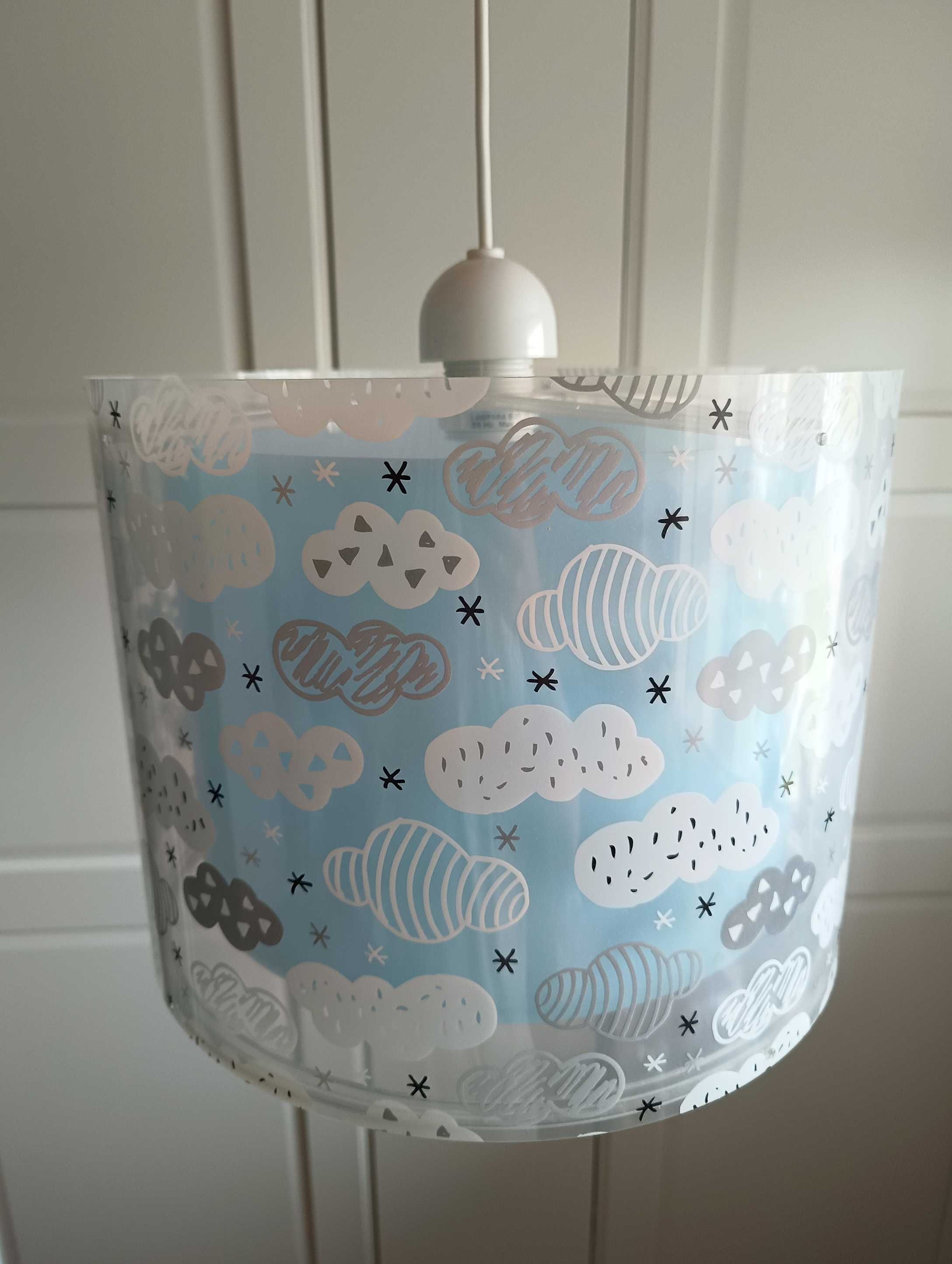 Lampa wisząca do pokoju dzięcięcego, bdb stan, chmurki