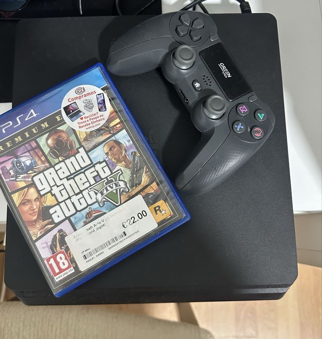 Vendo playstation 4 usada