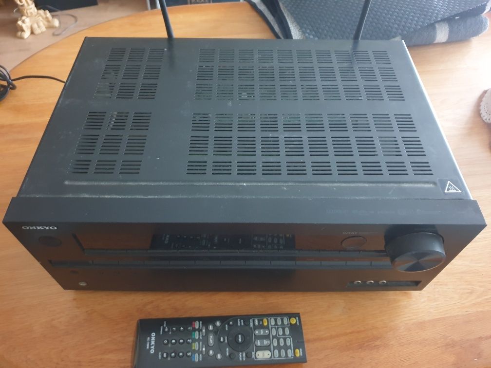 Amplituner ONKYO TX-NR545