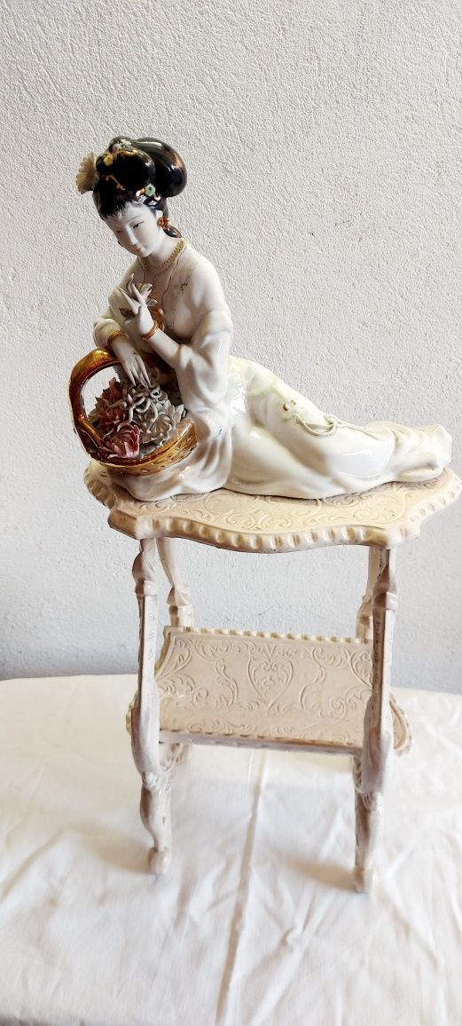 Figurka japonka orientalna porcelana duża lata 80 prl