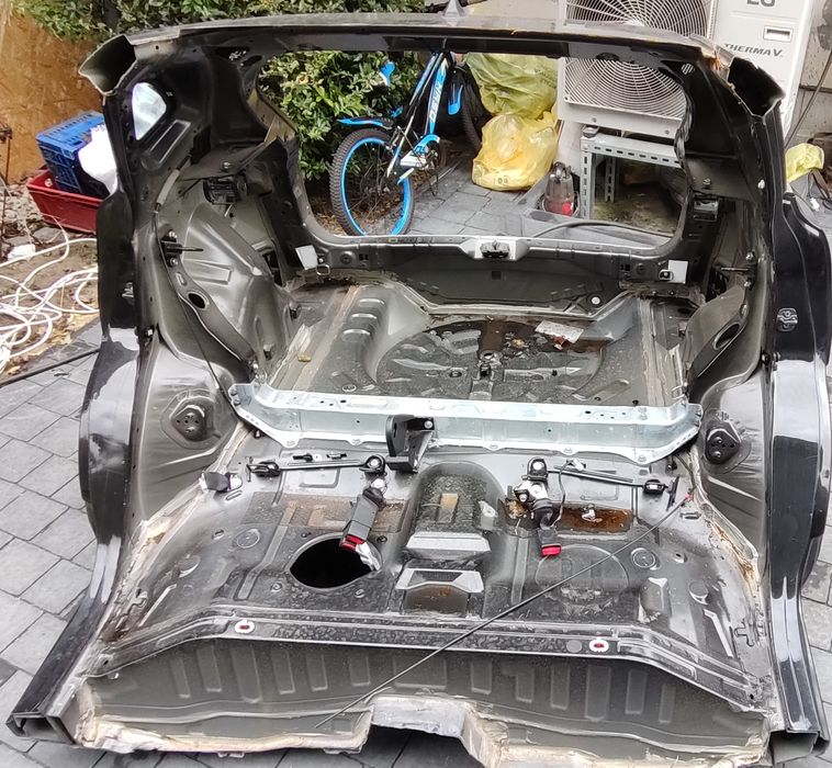 Nissan Qashqai j11 Z11 g błotnik lewy prawy wanna dupa tył ćwiartka