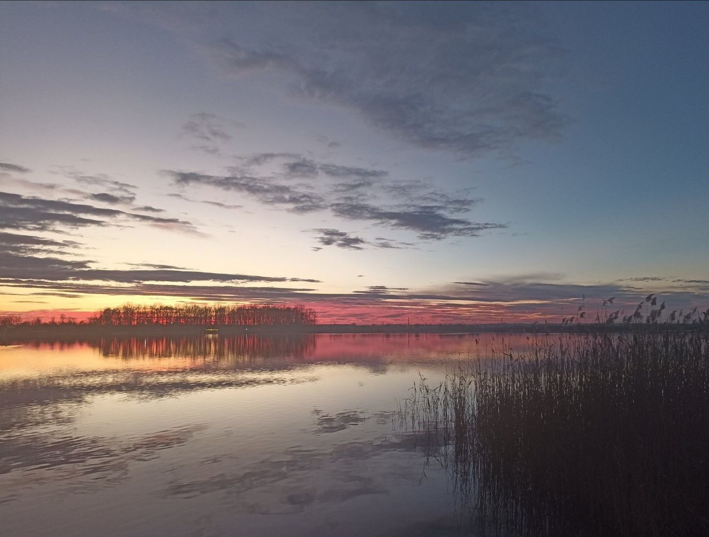Ділянка  озеро Байкал. Задорожнє.