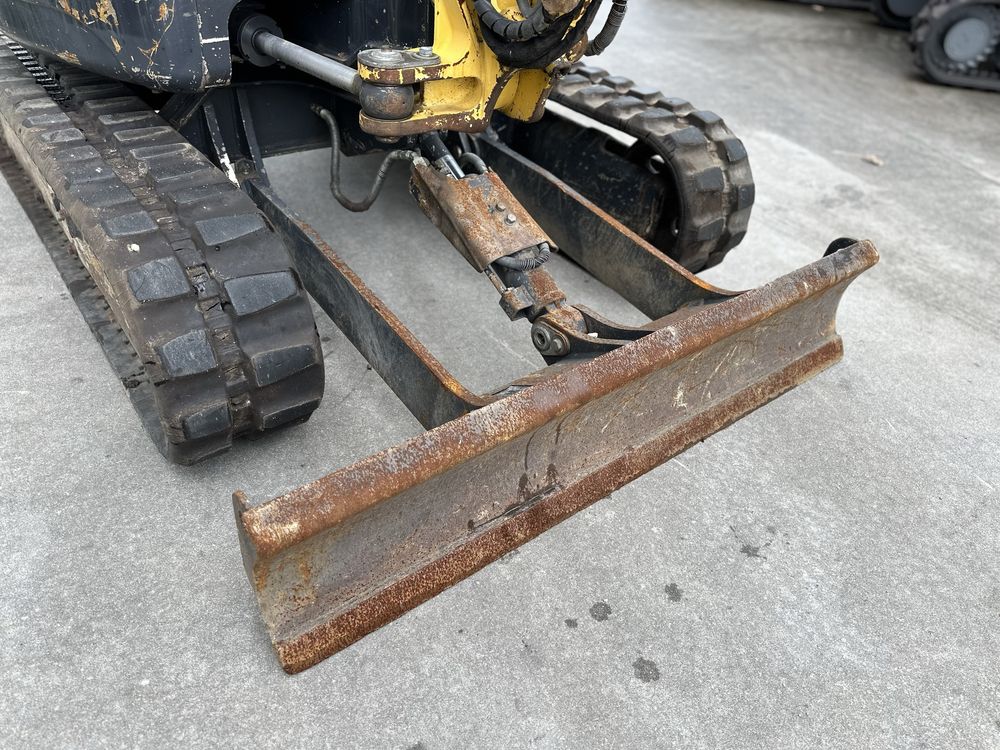Mini-giratória YANMAR VIO 20