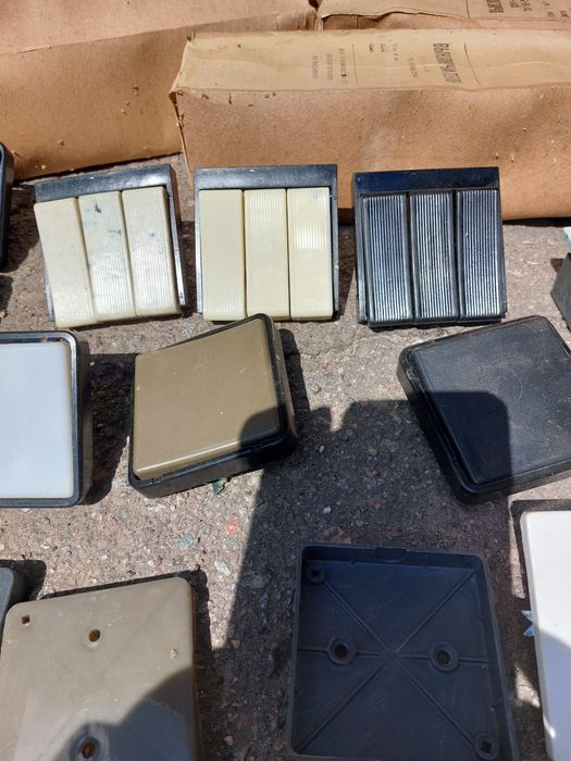 Вимикач світла одно двох та трьох клавішні виробництва ссср