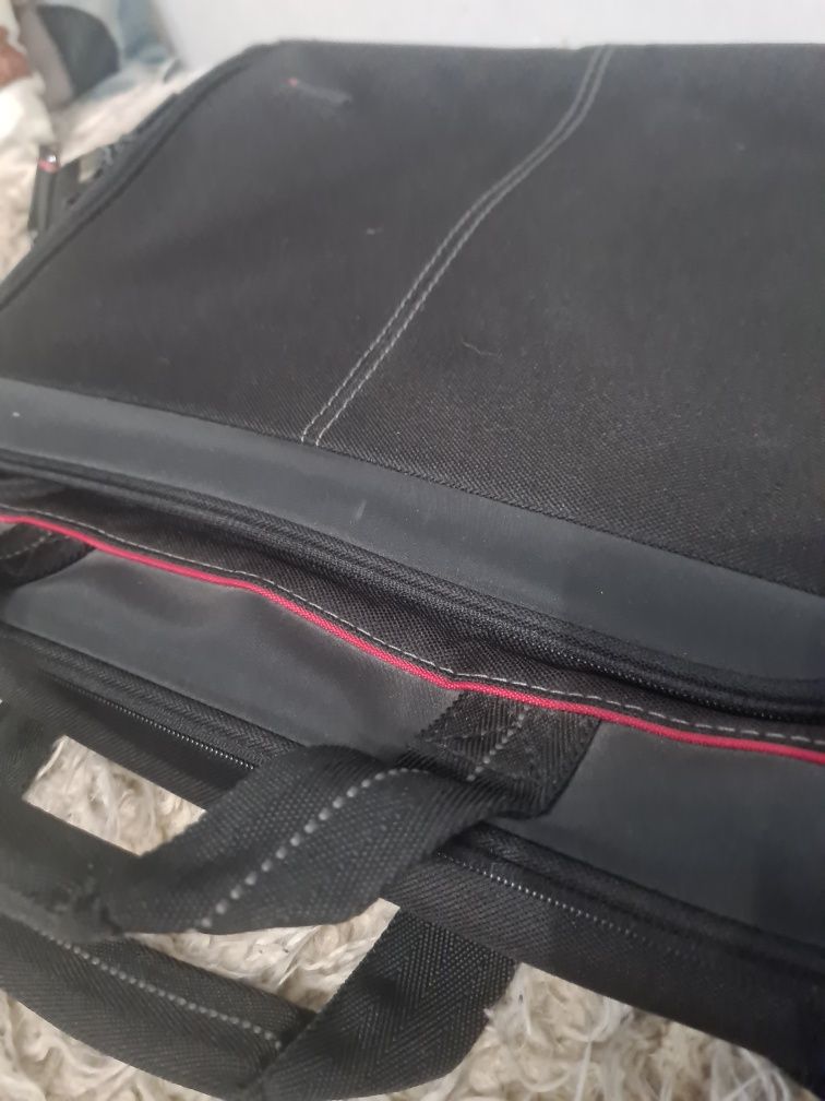 Torba do laptopa/ notebooka Targus- jak nowa ! Targus Classic Clamshel