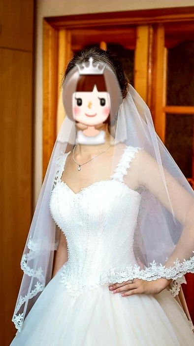 Продам весільну сукню