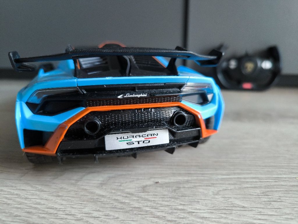 Zdalnie sterowany Lamborghini Huracan STO 1:14