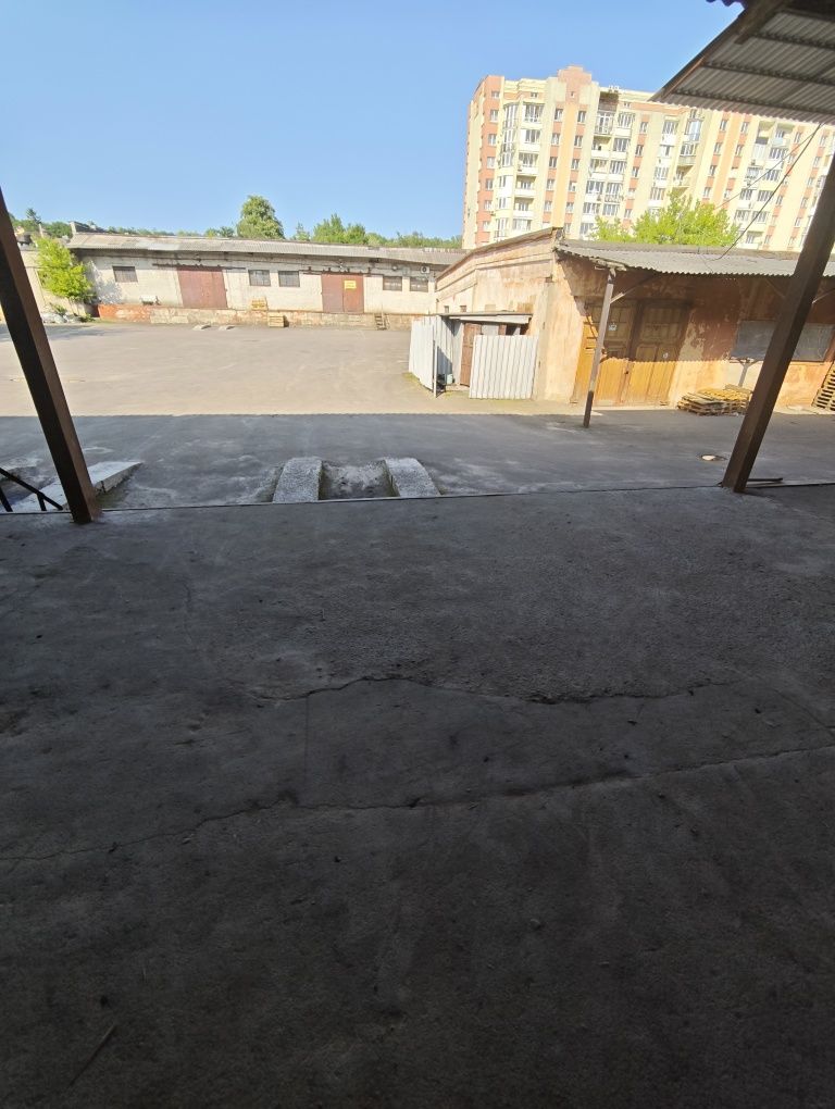 Оренда складу у Львові по вул Шевченка (район Янівського цвинтаря)