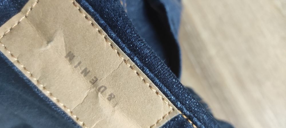 Spodnie ciążowe, jeansy ciążowe H&M