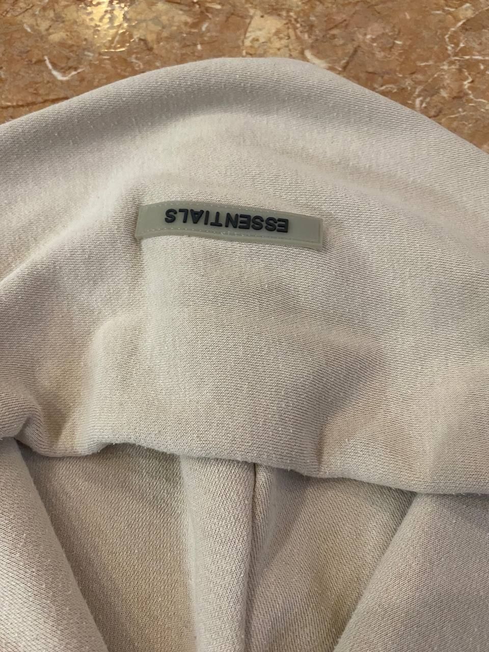 Кофта essentials