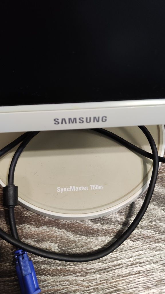 Монітор Samsung 760 bf