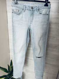 Летние легкие женские джинсы Calvin Klein 28р состояние новых