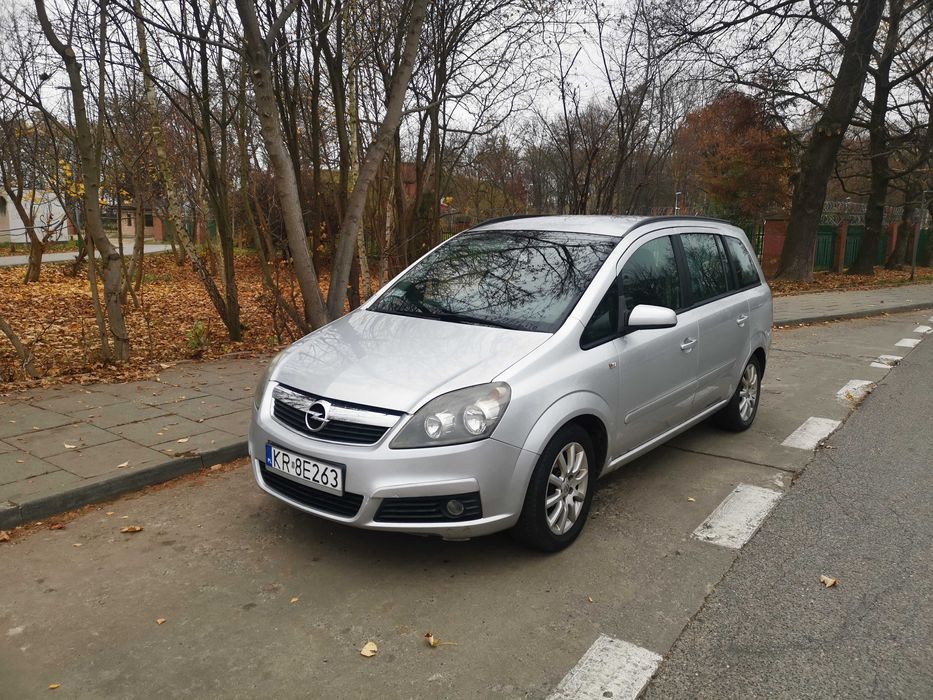 Opel Zafira B 1.8 z gazem 7 osób