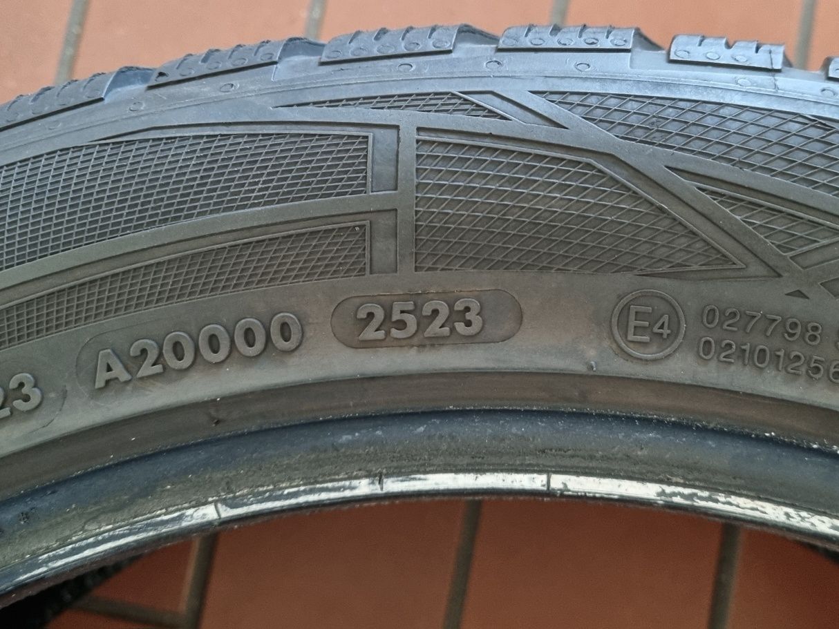 Opony używane ZIMOWE 245/45/19 Vredestein 2023r.  450zł/2szt.