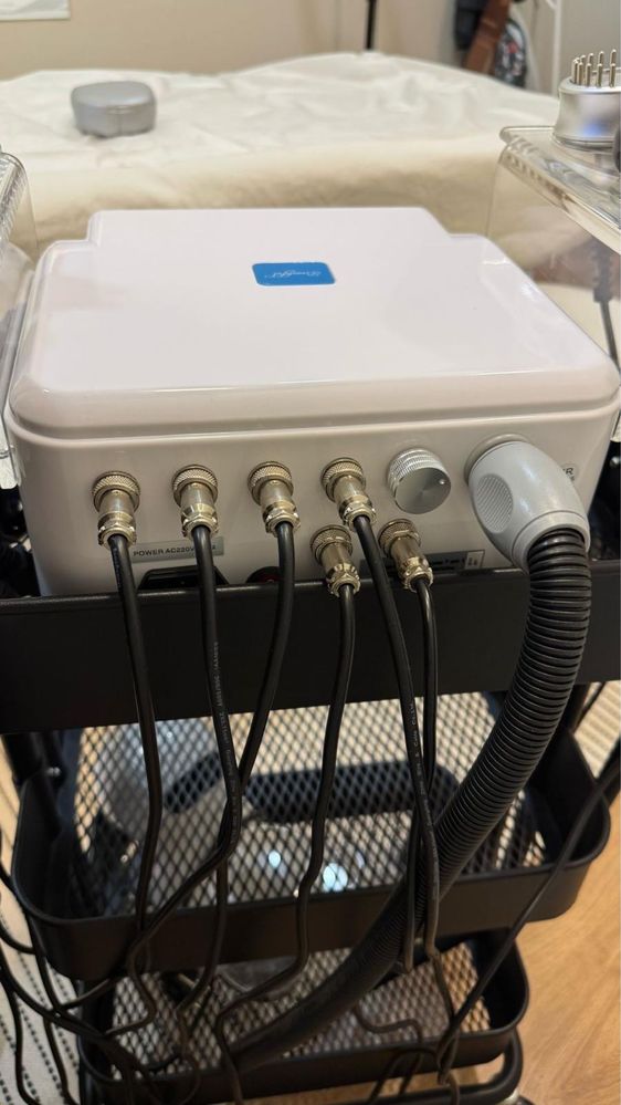 Maquina de estetica multifuncional (KIM 8 Slimming System)