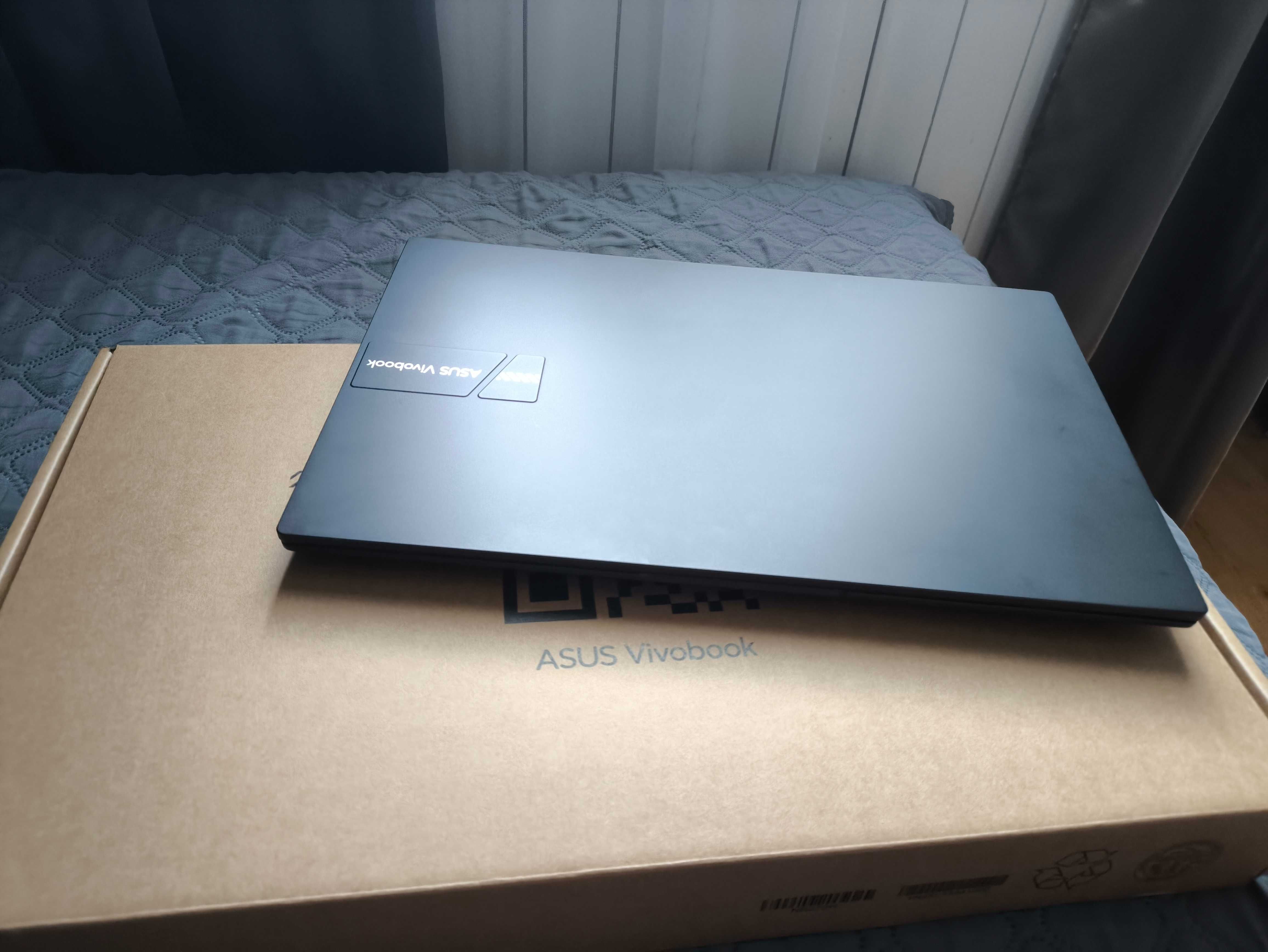 Ноутбук ASUS Vivobook 15 OLED X1505VA-L1232  Indie Black