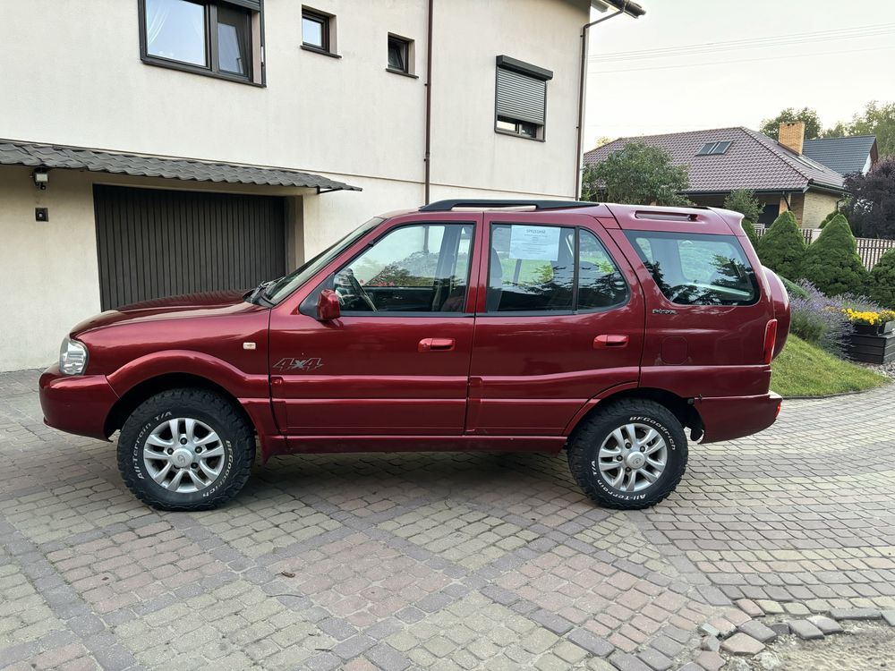 Tata Safari 4x4 dla amatora turystyki off road zanim umoczysz miliony