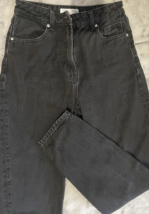 Джинси Bershka. Розмір xs