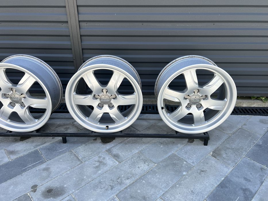 Диски 17R 5x112 7.5J ET28 DIA66.6 Audi А6 А4 Skoda Golf