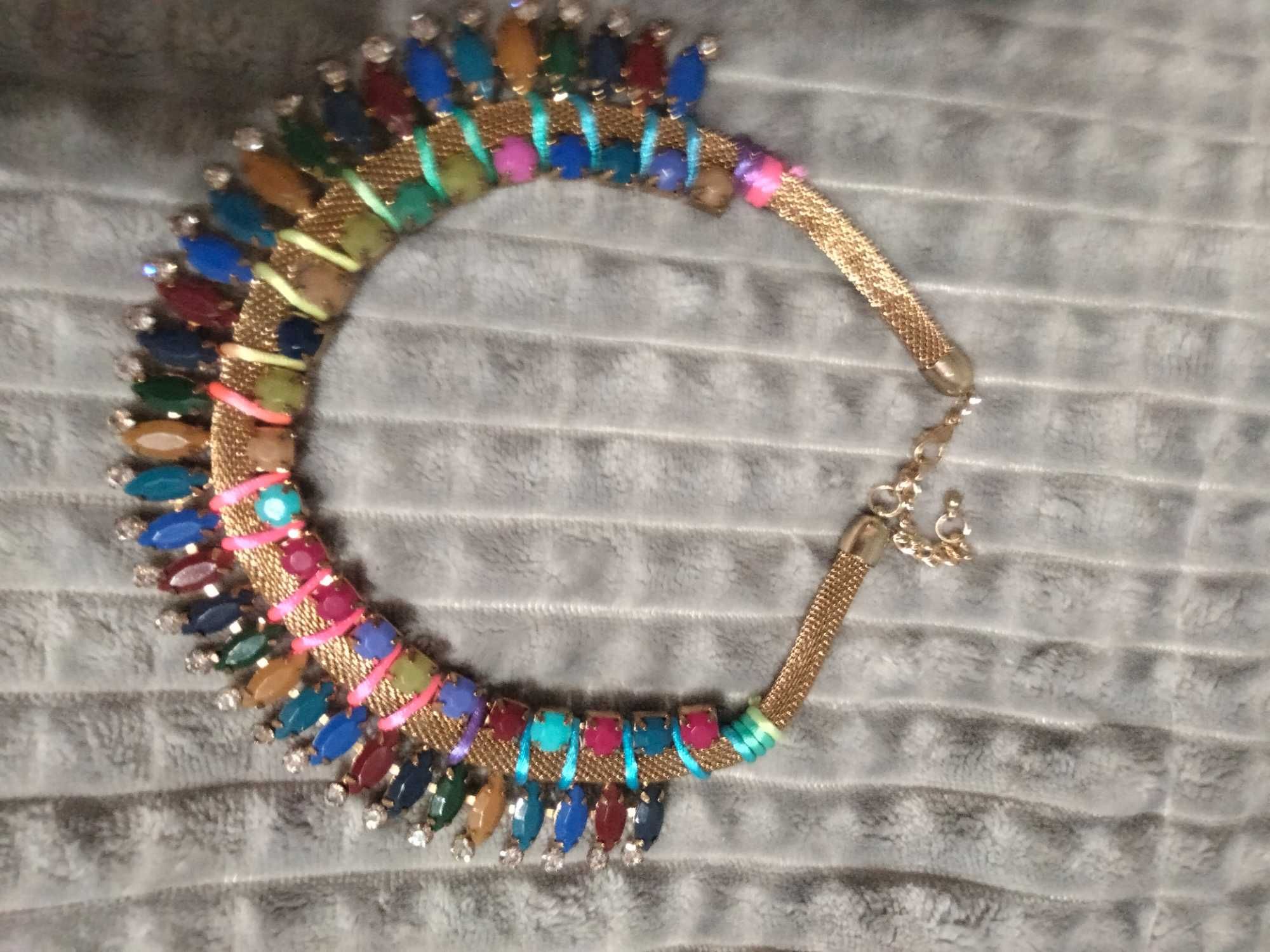 Colares zara e mango