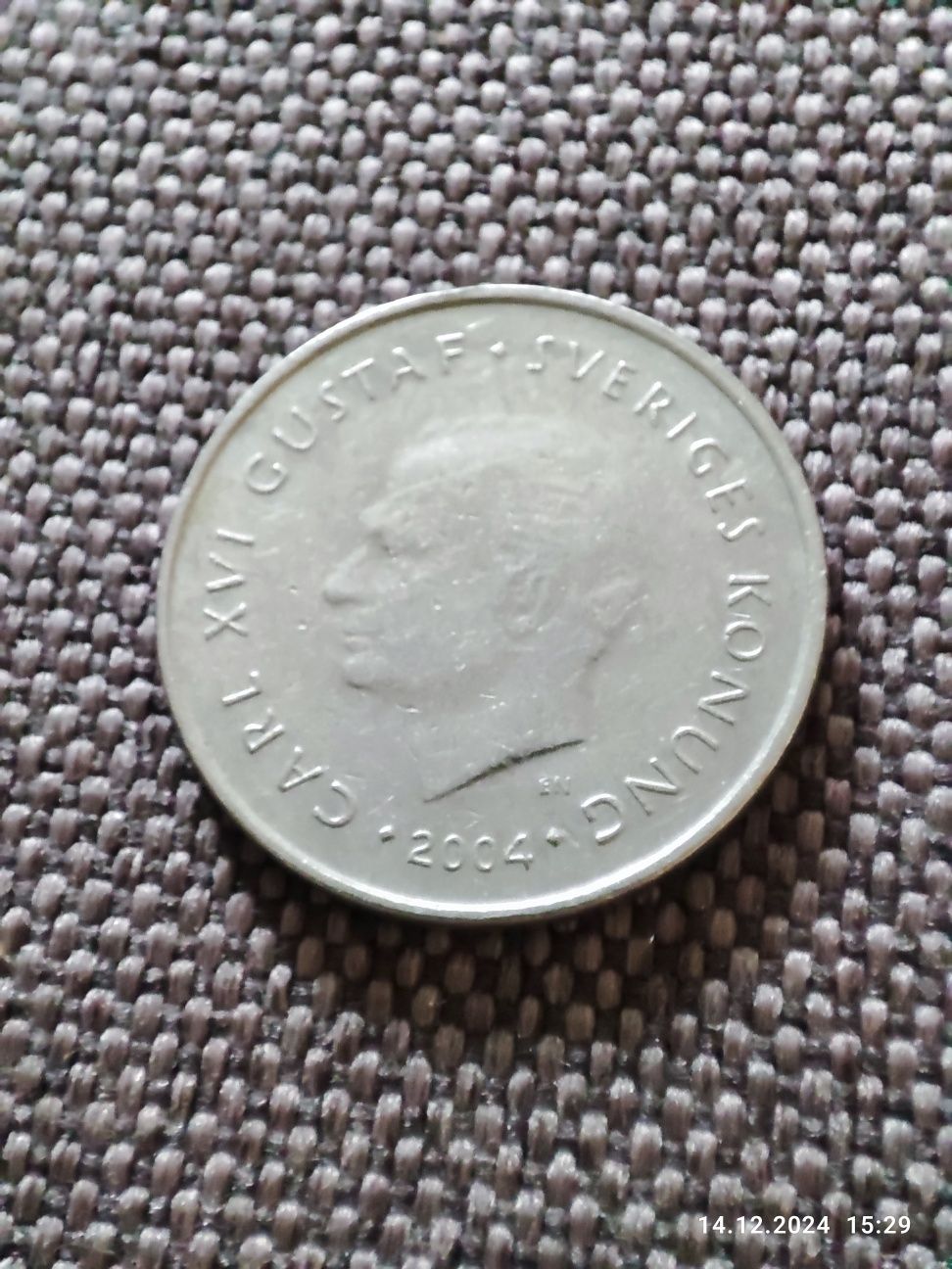 Монета Швеція 1 крона 2004 року