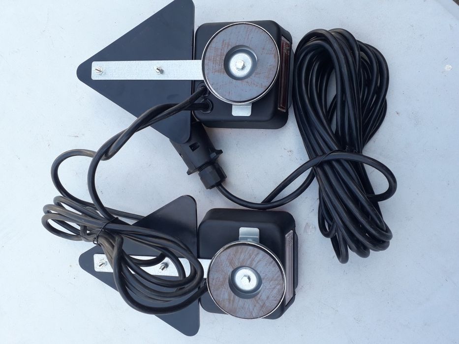 Lampy na magnes, komplet z trojkatami, przewodem i wtyczką, lampa