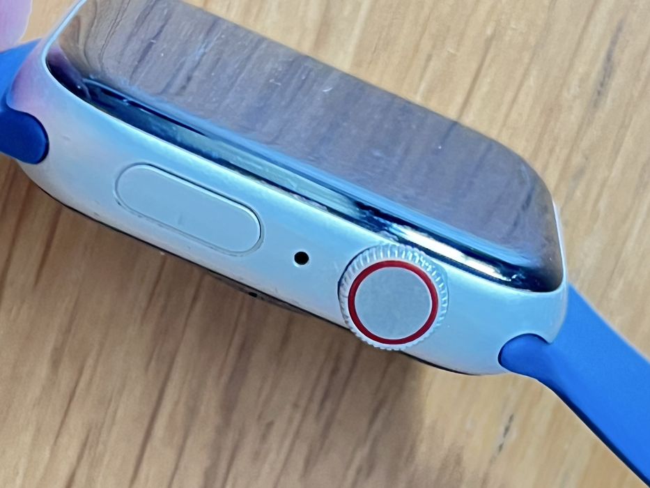 Apple Watch 5 de 44mm com GPS e LTE