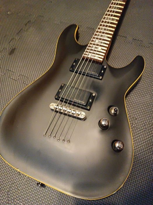 Schecter Omen-6 Satin Black