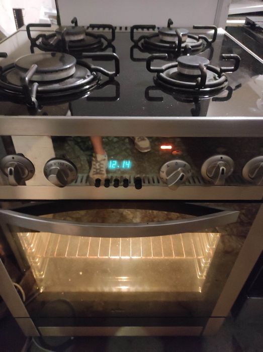Kuchenka Amica 60cm , gazowo- elektryczna
