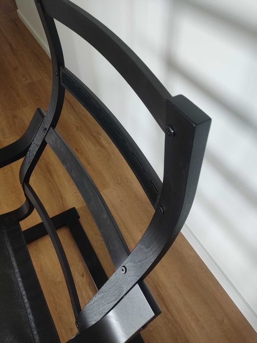Poltrona - Modelo POÄNG, Preto com almofadas Cinza, IKEA