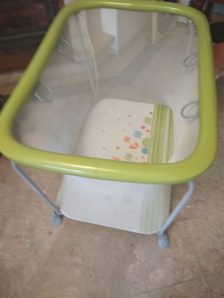 Parque bebe em otimo estado