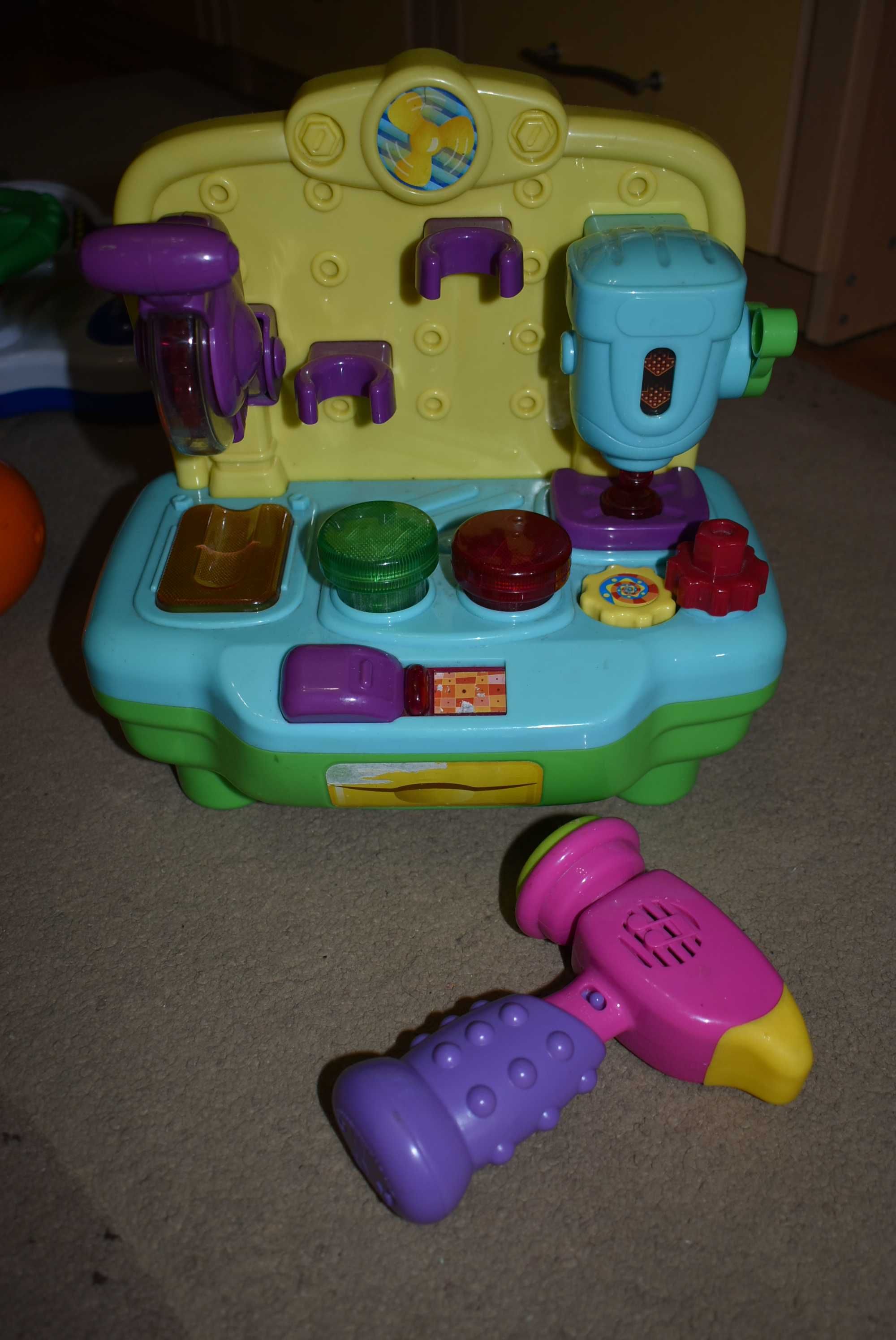 Розвиваючі іграшки для малят Vtech ELC PlayGo Playgro Диво-машинки