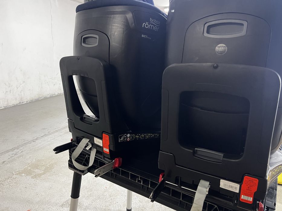 Fotelik obrotowy z bazą isofix Romer Britax Dualfix M iSize