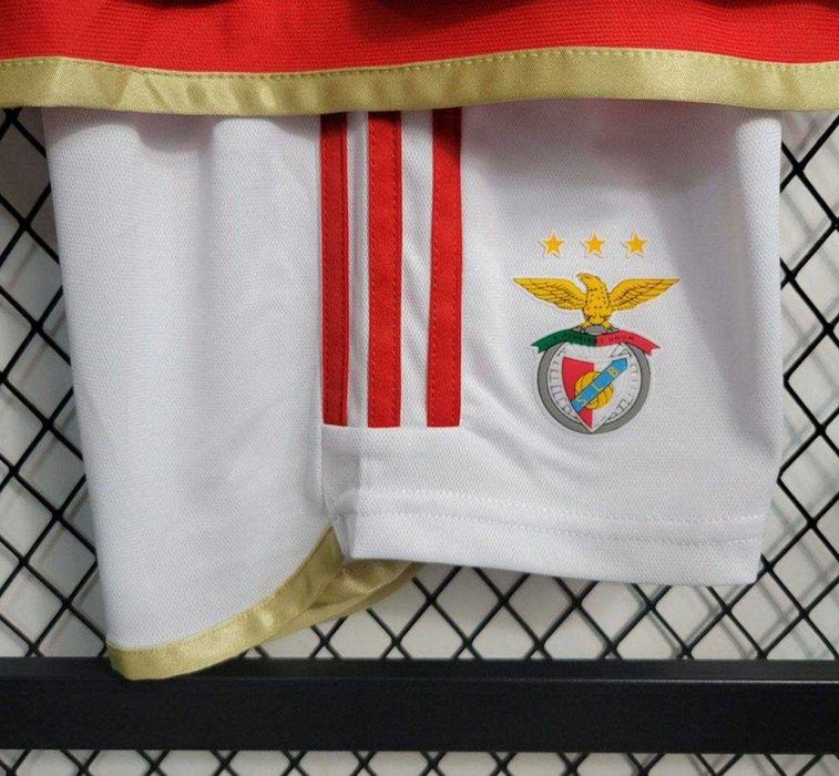 Conjuntos disponíveis 2 aos 14 anos