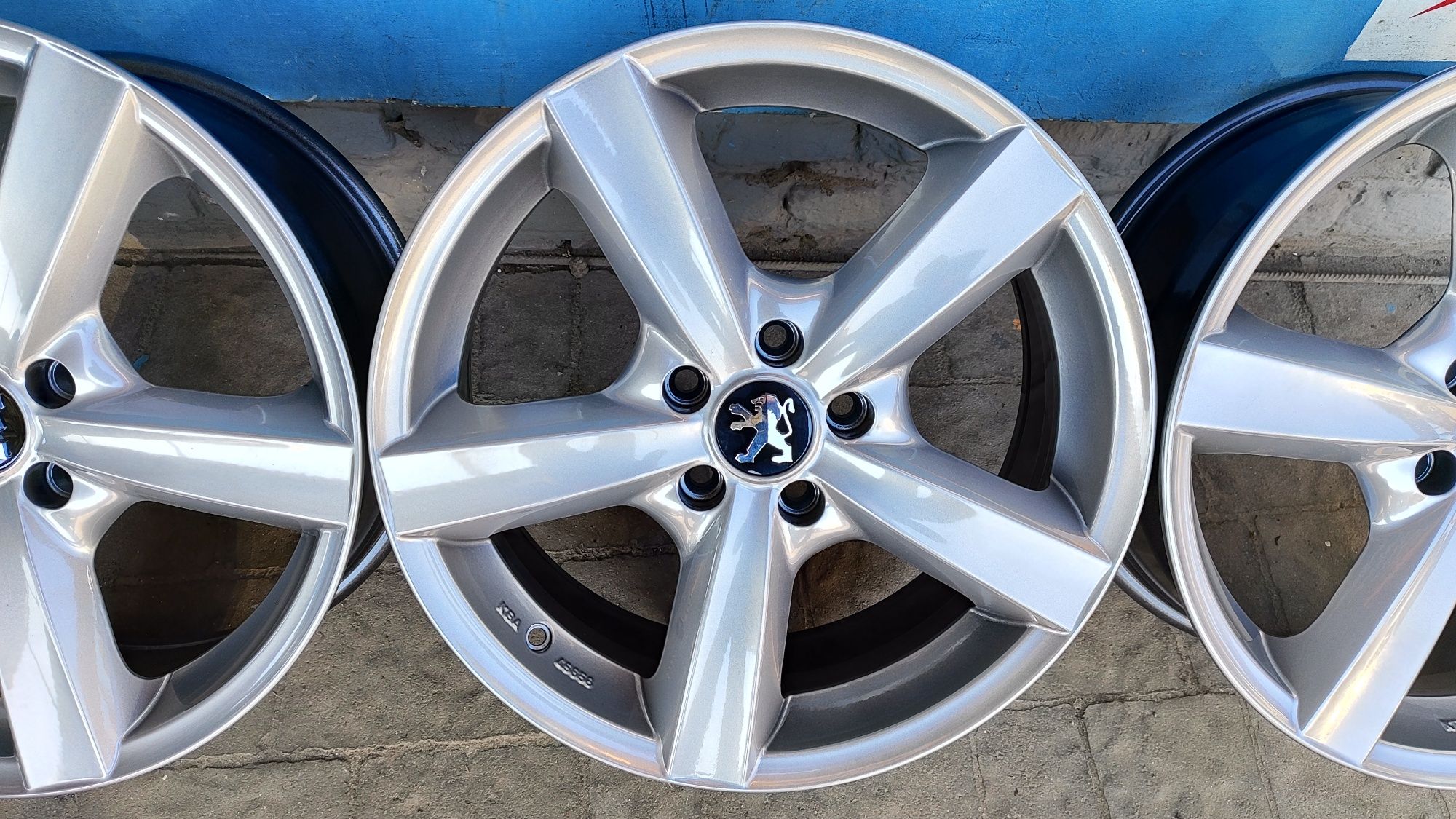 Стильні диски Peugeot 5*108 R17 5/108/17