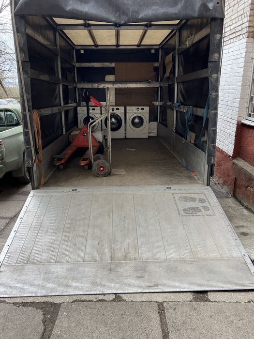 Вантажне перевезення Квартирний переїзд гідроборт