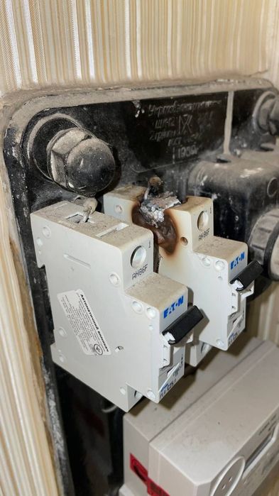 Вызов электрика Днепр  левый берег