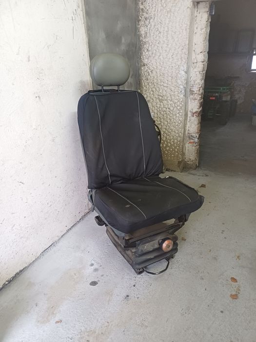 Fotel kierowcy renault mascott hydrauliczny amortyzowany master