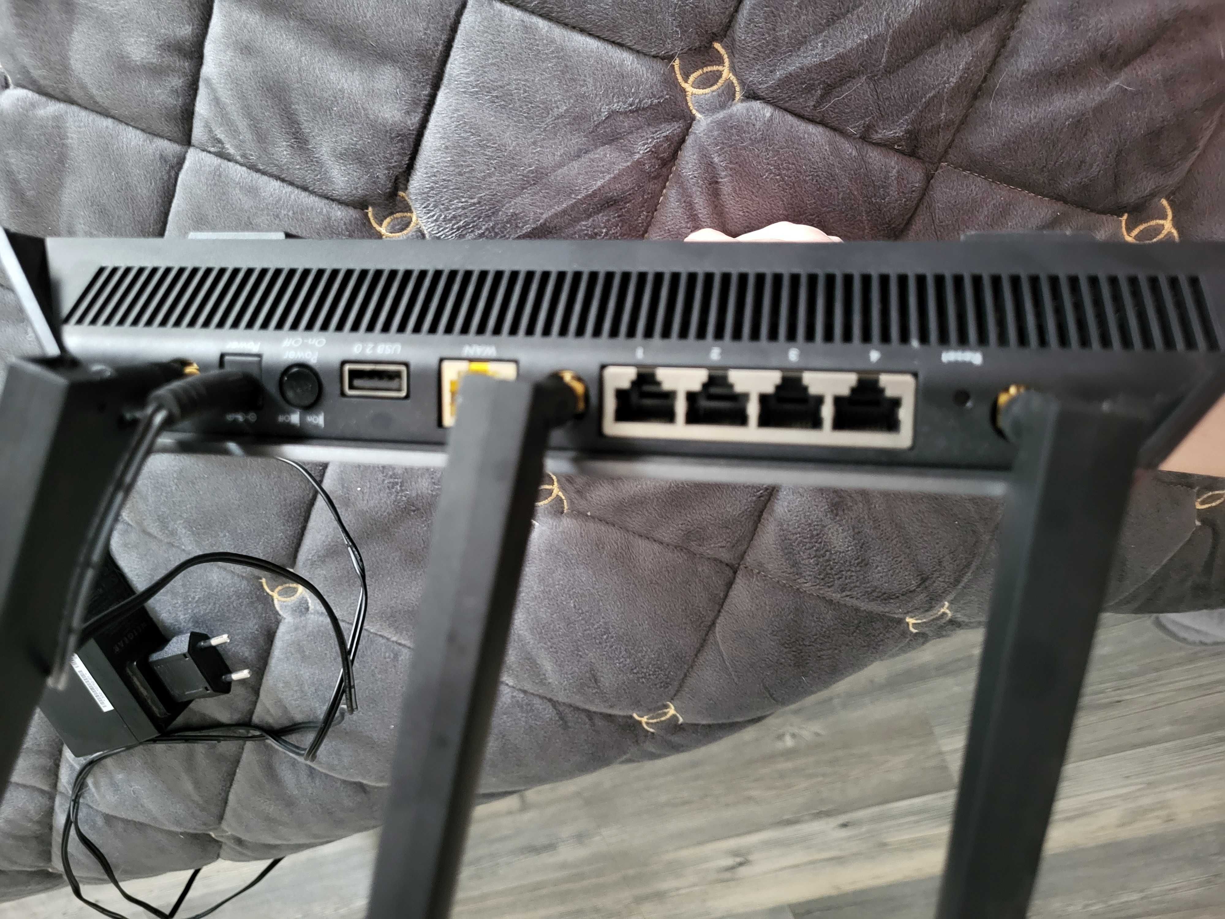 NETGEAR Nighthawk AC1900 (R7000) Smart Dual-Band Wi-Fi Роутер