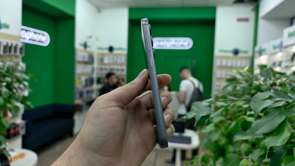 Магазин Samsung Galaxy S23 FE 8/128GB Graphite/Purple Гарантія TradeIn