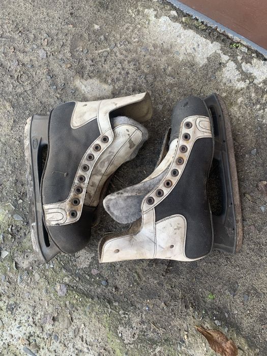 Ковзани хокейні