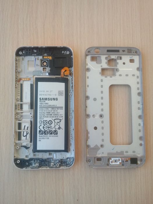 Płyty główne i obudowy smartfonów