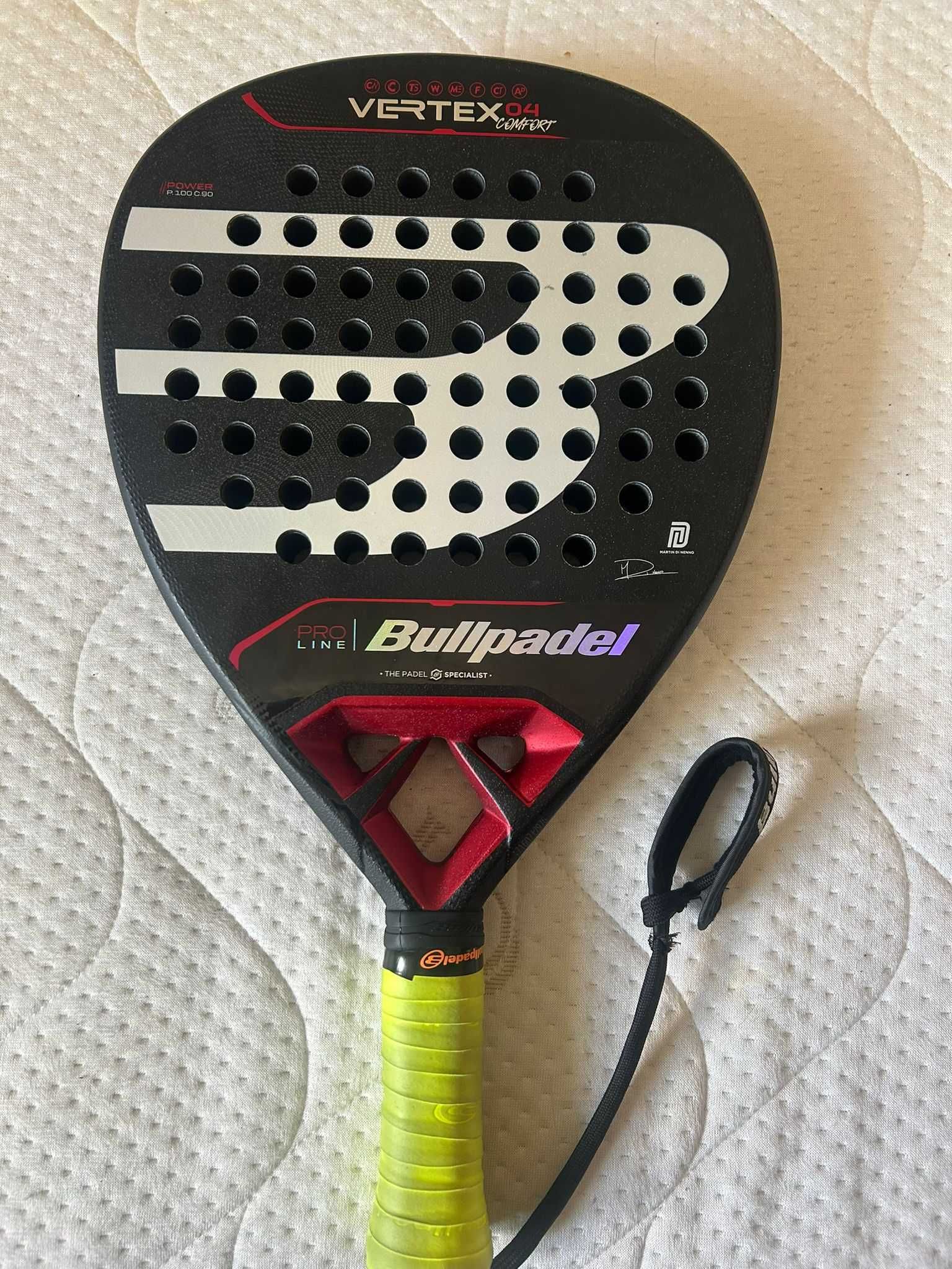 Raquete de Padel: BULLPADEL VERTEX 04 COMFORT - Sem riscos, sem danos!