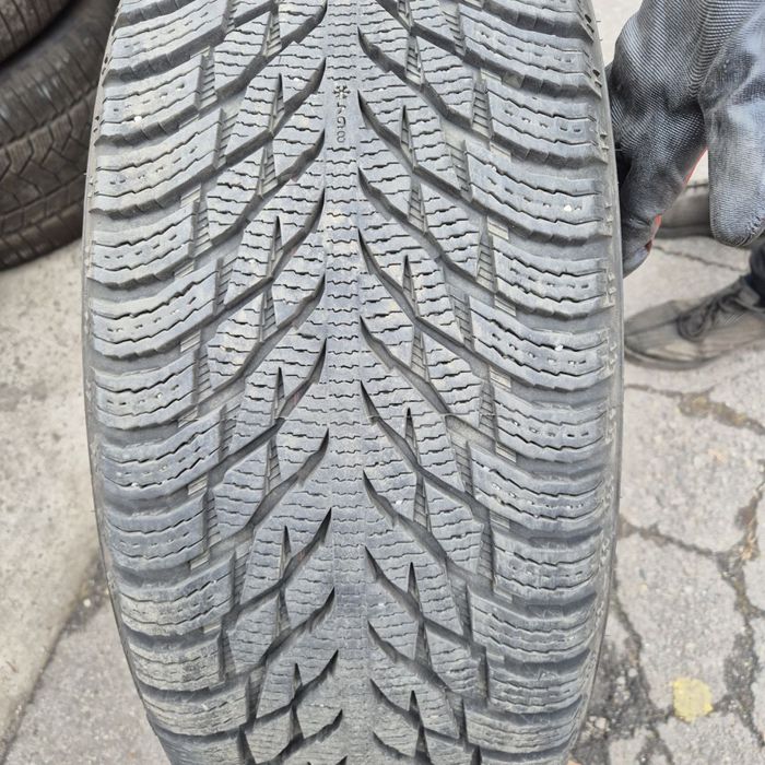 Зимові шини з дисками Mercedes-Benz R18