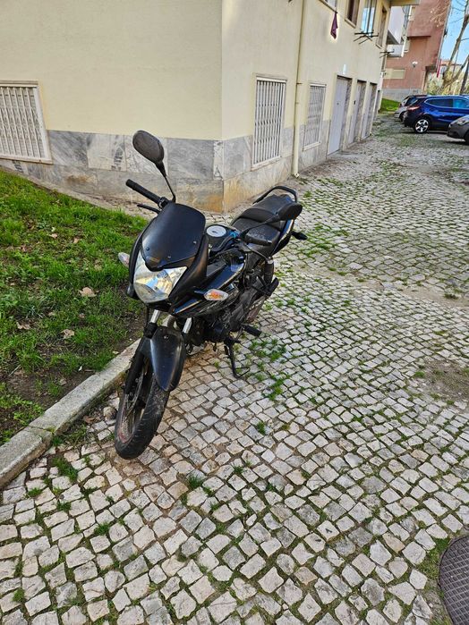 Mota cbf 125 preta